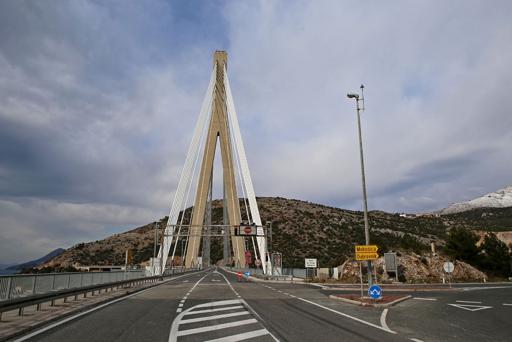 Zbog jakog vjetra most dr. Franja Tuđmana zatvoren za sva vozila, olujna bura - narančasti meteoalarm
