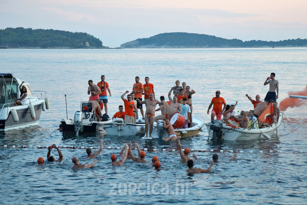 Narančasti u polufinalu; U odličnoj utakmici pod Lukovicom Fun H2O pobijedio Kamen Mali (FOTOGALERIJA)