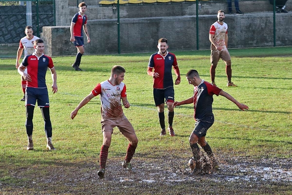 Na kraju jesenskog dijela Župa dubrovačka na Taranteli nadigrala ONK Metković (FOTO)
