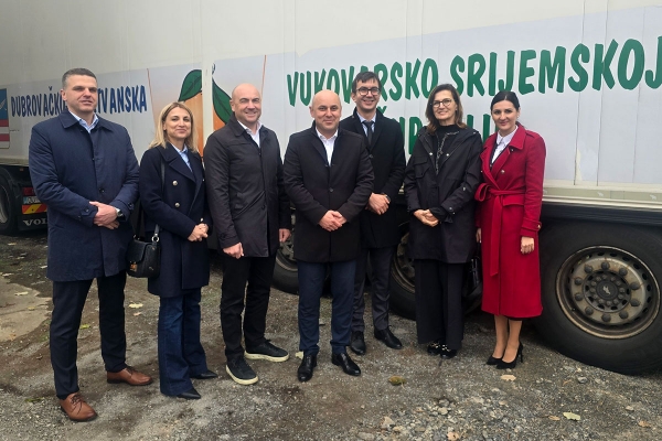 Dubrovačko-neretvanska županija 16. godinu za redom donirala deset tona mandarina Vukovarsko-srijemskoj županiji