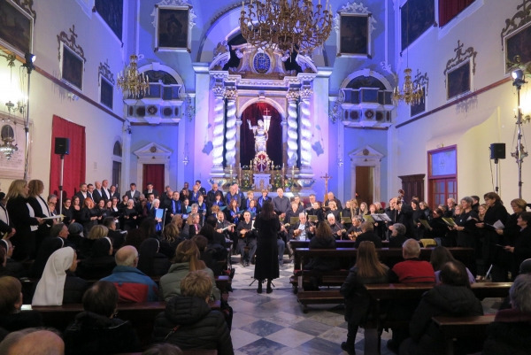 &ldquo;Nebesa odozgor rosite&rdquo; Adventski koncert crkvenih zborova u franjevačkoj crkvi Male braće