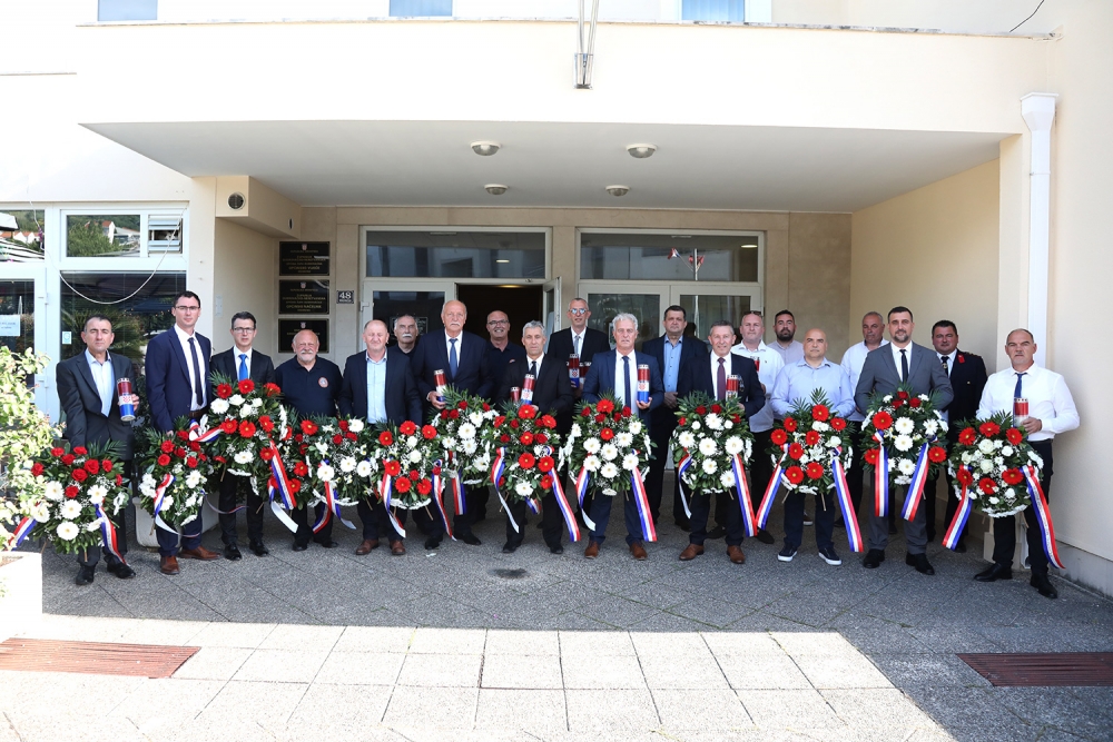 Dan Općine; Položeni vijenci na spomen ploče braniteljima poginulim u Župi dubrovačkoj