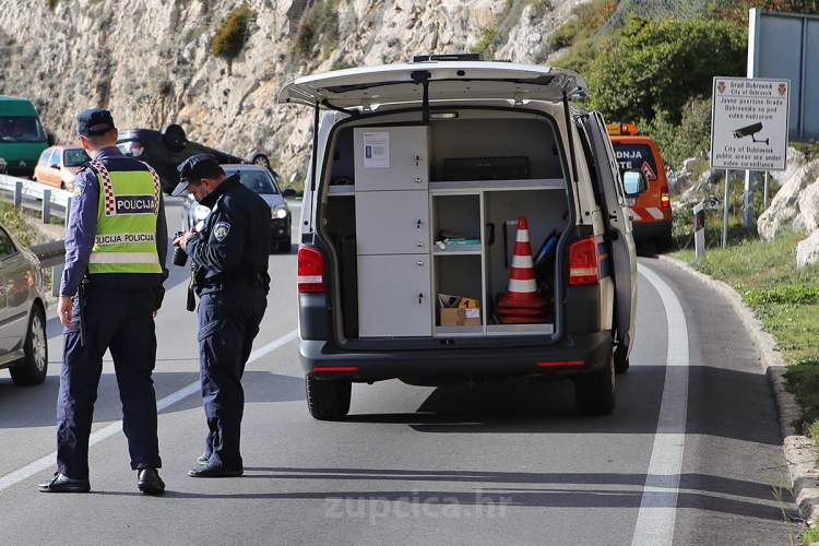 U jedanaest prometnih nesreća jedna osoba smrtno strada, jedna teže, pet lak&scaron;e ozlijeđeno