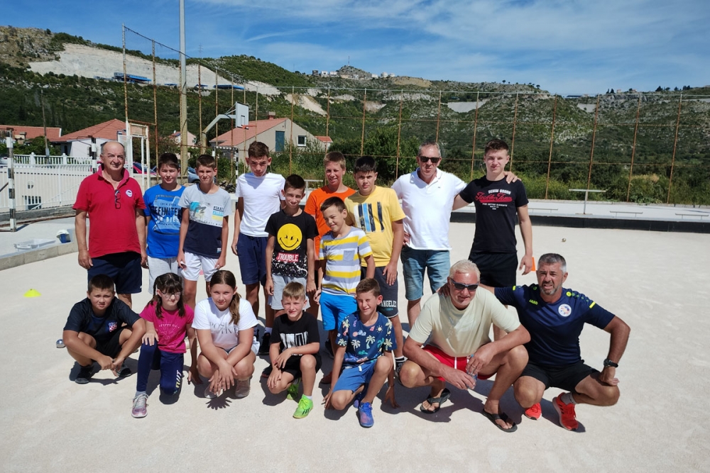 Boćarski kamp izbornika kadetske i juniorske reprezentacije Čeda Vukelića na Donjem Brgatu