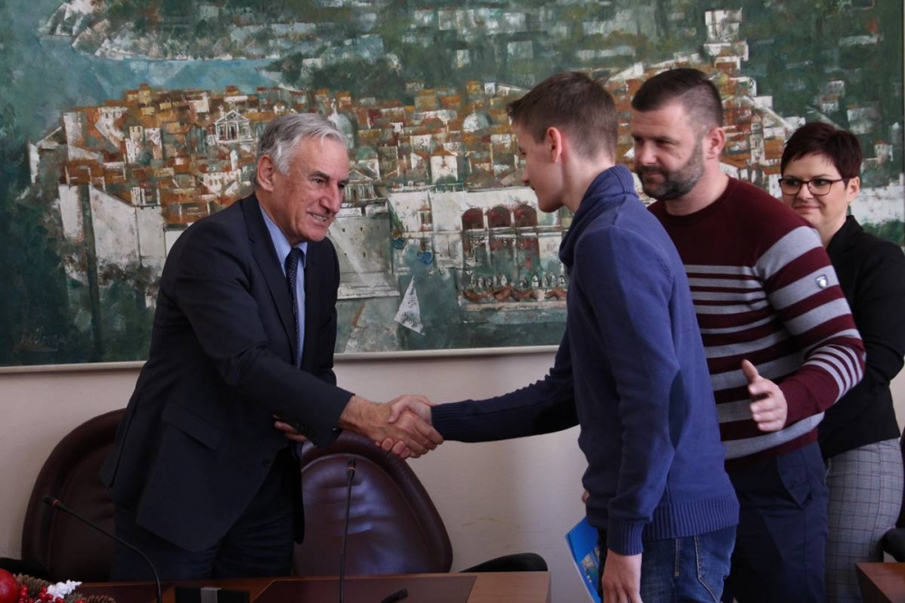 U ponedjeljak dodjela županijskih stipendija darovitim učenicima i studentima te za deficitarna zanimanja