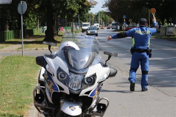 Najava akcije prometne policije - sutra će se pojačano nadzirati najteži prometni prekr&scaron;aji - četiri ubojice u prometu
