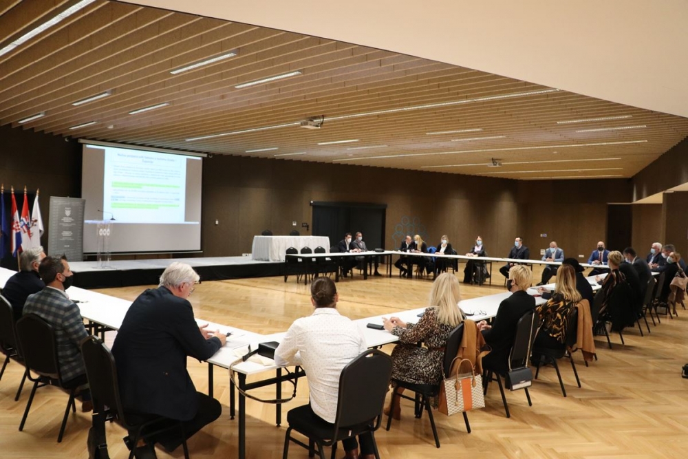 Župan Dobroslavić s hotelijerima: Zahtjev za pomoć od Vlade za očuvanje radnih mjesta je opravdan