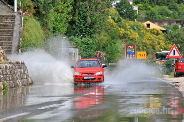 Narančasti meteoalarm za dubrovačko područje; Obilna ki&scaron;a, grmljavinsko nevrijeme, moguće i bujične poplave
