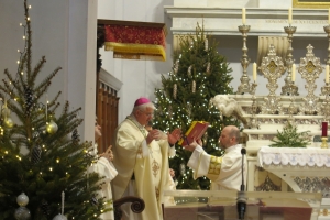 Biskup Uzinić u katedrali služio misu za žrtve tragedije u hidroelektrani u Platu