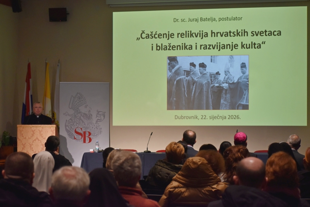 Mons. Batelja o ča&scaron;ćenju relikvija hrvatskih svetaca i blaženika i razvijanju kulta