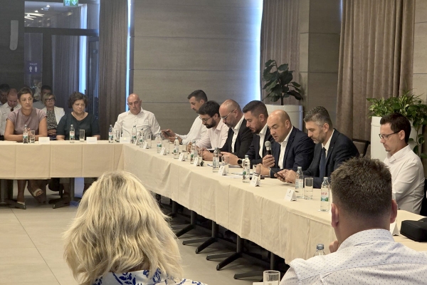 Župan Pezo održao prvi radni kolegij s gradonačelnicima i načelnicima