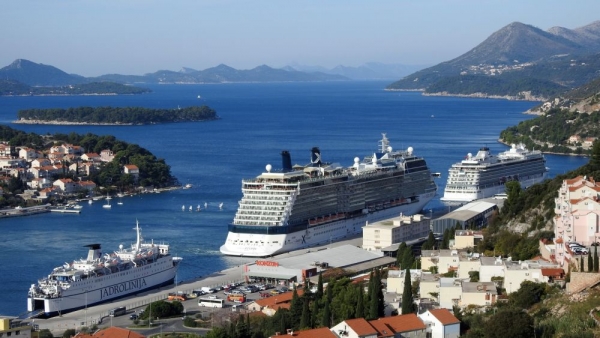 Lučka uprava Dubrovnik ulaže 440.000 eura u uvođenje nove LED rasvjete na lučko područje u Gružu