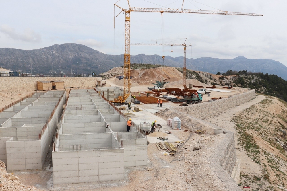 Priopćenje OO HDZ-a Župa dubrovačka; "Do sada je na groblju Dubac izdano oko 400 rje&scaron;enja stanovnicima Općine"