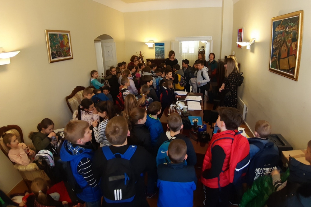 Županija i ove godine osigurala zdravu hranu za učenike osnovnih i srednjih &scaron;kola