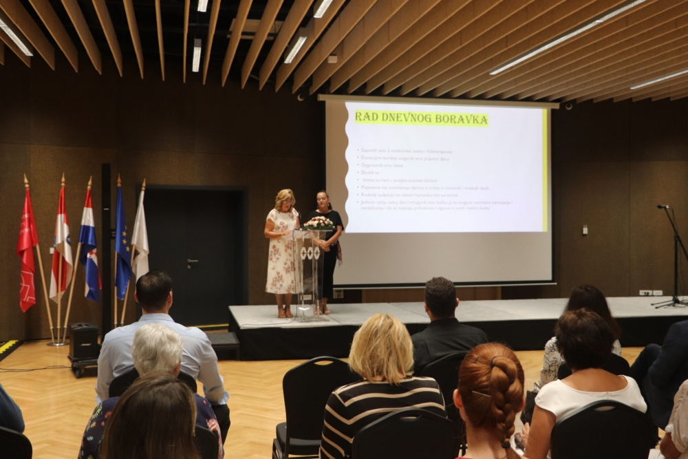 Svečano obilježeno 20 godina postojanja udruge Dva skalina