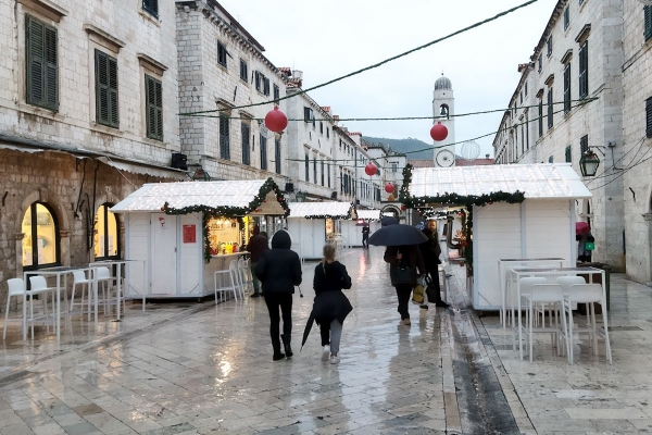 Pred nama raznolik festivalski vikend; Paljenje druge adventske svijeće - svijeće ljubavi
