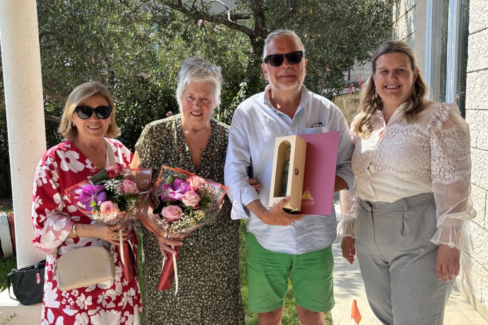 Priznanje obitelji Pawlak iz Var&scaron;ave; &Scaron;est desetljeća vjernosti Mlinima i Župi dubrovačkoj