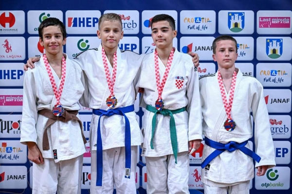 Zlatna medalja za Luk&scaron;u Bračića,  prvak Hrvatske u judu za mlađe kadete u kategoriji - 46 kg