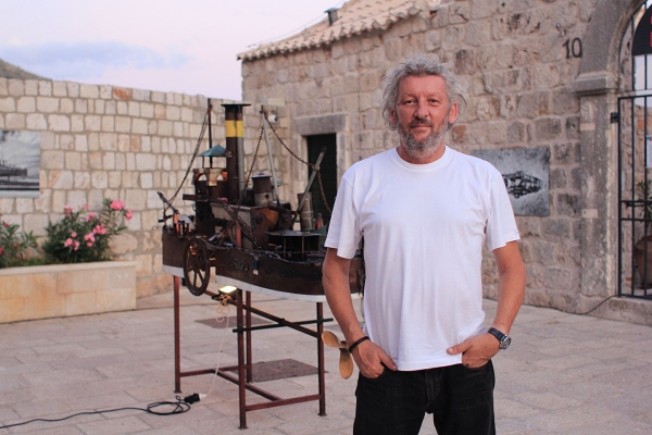 Otvorena izložba &bdquo;Dubrovnik plovi&ldquo;; U Lazaretima zaplovili brodovi Igora Hajdarhodžića