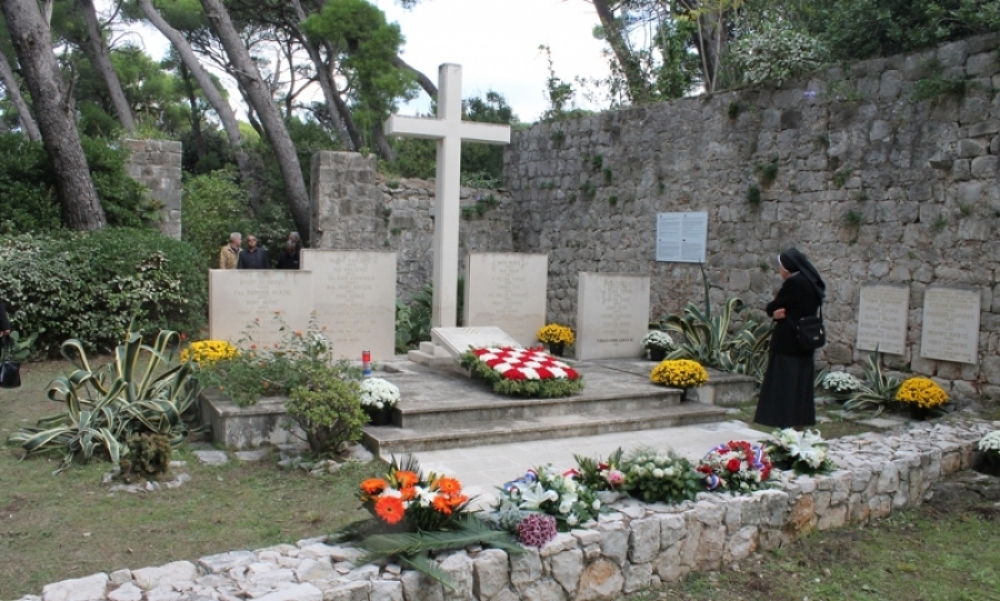 Elafitsko hodoča&scaron;će povodom Europskog dana sjećanja na žrtve totalitarnih režima