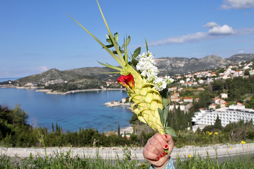 Biskup Uzinić; Maslinove i palmine grančice u ovim okolnostima možete blagosloviti u svojim domovima