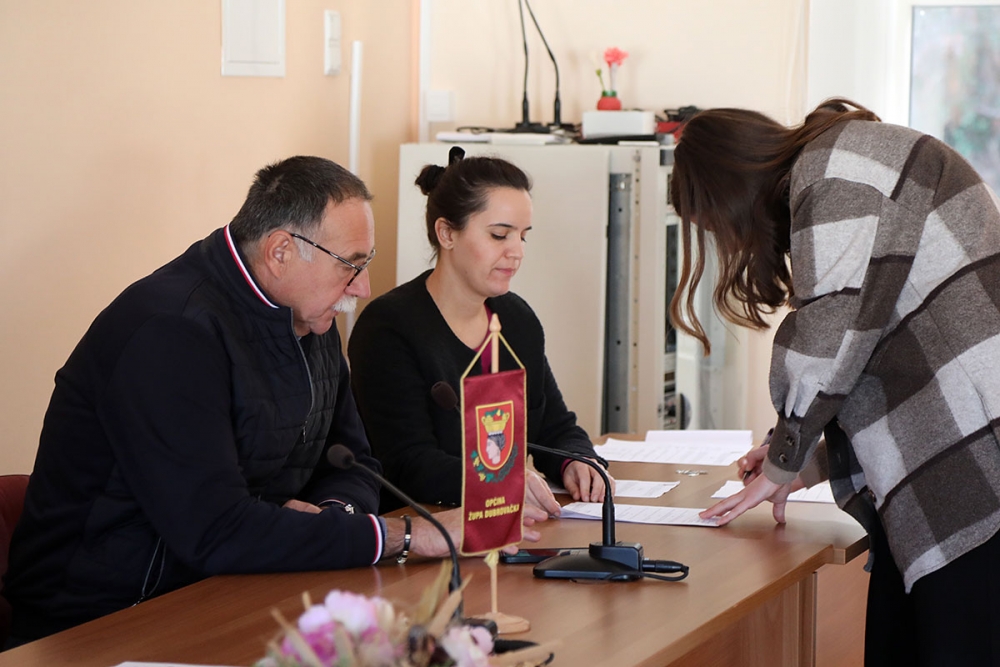 Općina objavila natječaje za dodjelu stipendija za učenike srednjih &scaron;kola i studente
