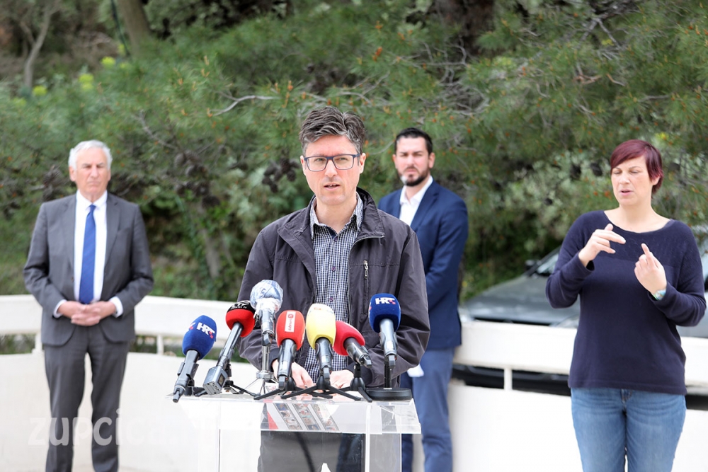 Županijski stožer; Svi uzorci uzeti u ponedjeljak i utorak su negativni, broj hospitaliziranih nepromijenjen