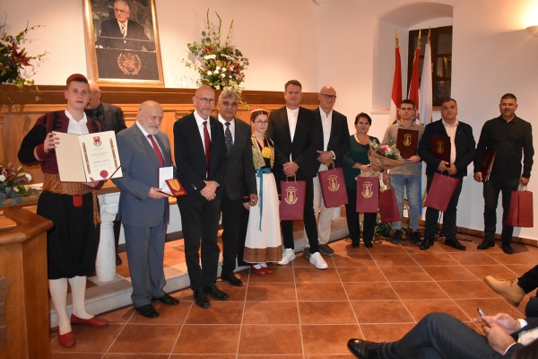 Konavljani proslavili Dan Općine - Svečana sjednica u Pridvorju; Dodijeljene nagrade i zahvalnice ovogodi&scaron;njim laureatima