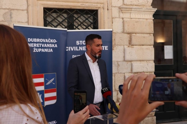 U županiji u posljednja 24 sata 12 novih slučajeva, jedna mu&scaron;ka osoba iz Župe dubrovačke, 10 iz Dubrovnika, jedan iz Orebića