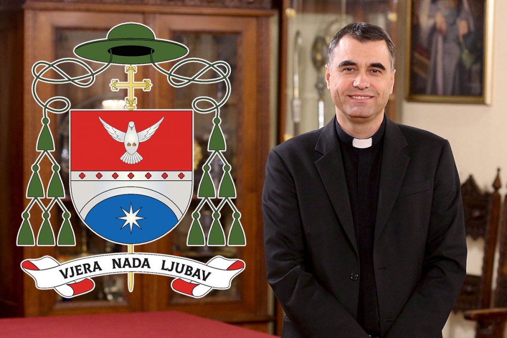 Ređenje mons. Glasnovića uz ograničeni broj ljudi, vjernici s akreditacijom biti će smje&scaron;teni ispred katedrale