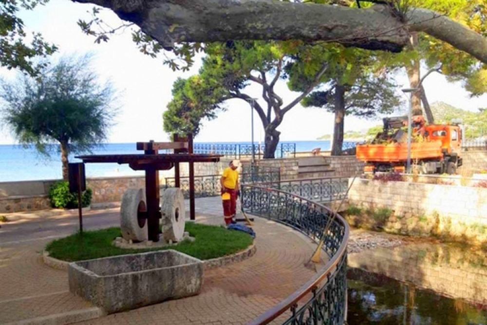 Obavijest iz Općine; Sutra pranje i či&scaron;ćenje &scaron;etnice od platana do parkinga na mulu u Mlinima