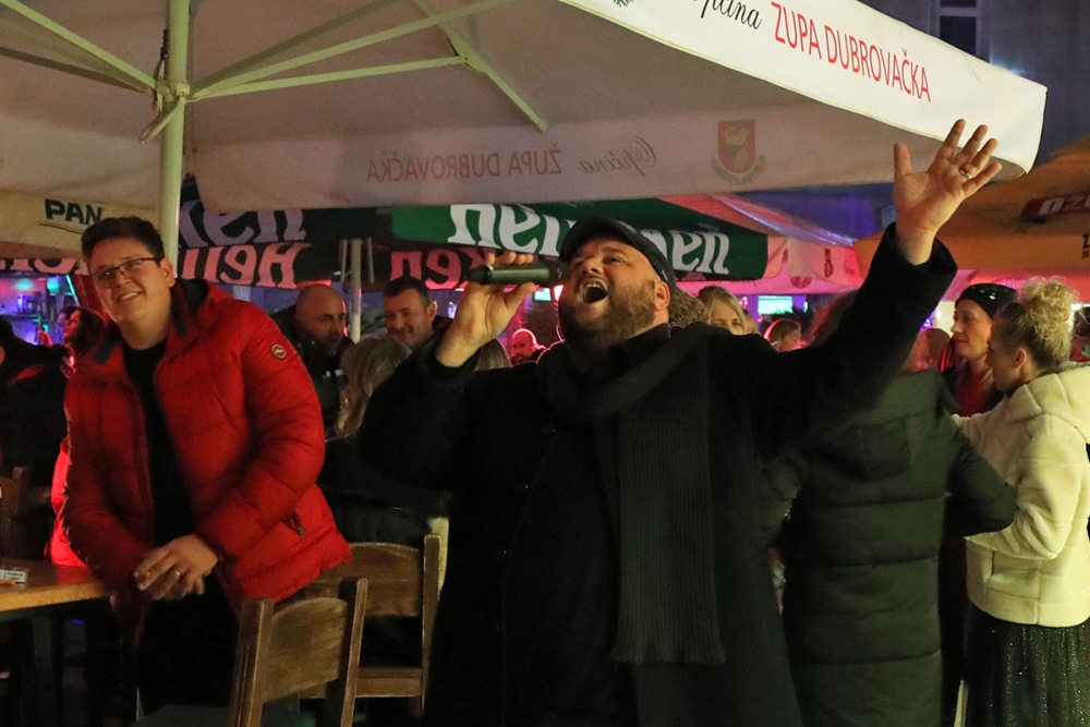 Drugi vikend Adventa u Župi; Večeras Branko Medak, sutra grupa Lili Gee, u nedjelju Bjelou&scaron;ka