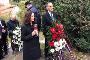 U Komolcu i na Strinčijeri obilježena 28. obljetnica pogibije 14 hrvatskih branitelja