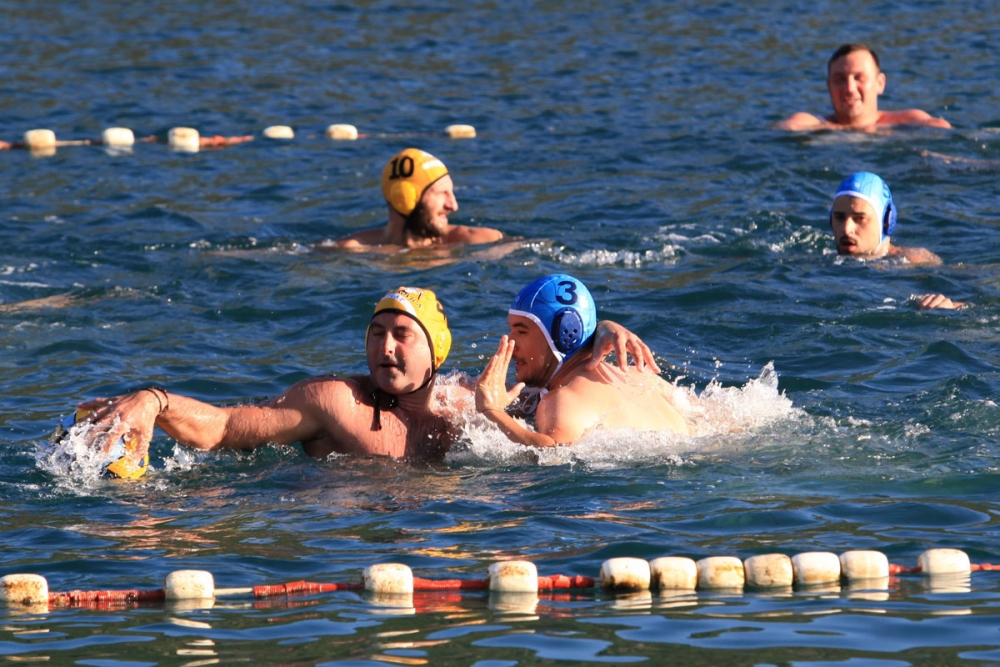 Igralo se u Moko&scaron;ici; Srebreno bolje od Lukovice, Plaža ispod katamarana do bodova bez borbe (FOTO)