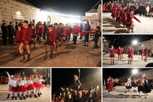 Župske Mažoretke nastupile u programu otvaranja Adventa u Lazaretima (FOTOGALERIJA)