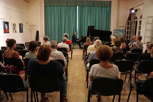 Epidaurusovom Cavtatu je sinoć mogao zavidjeti bilo koji poznati festival