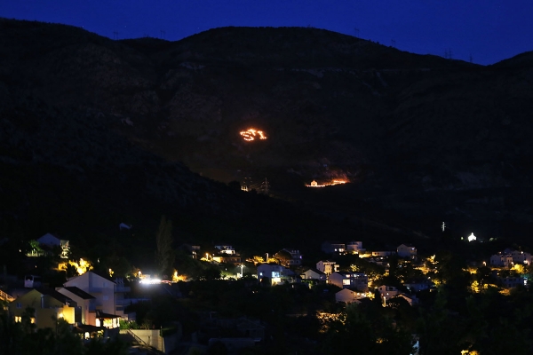 Plaćani pozivaju na praćenje tradicionalne luminacije povodom feste Svetog Ivana