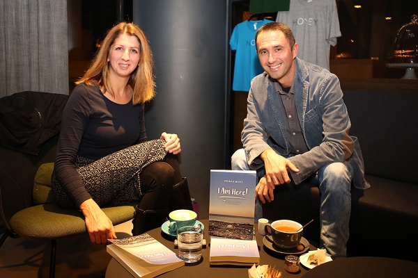 NA KAVI - Vedran Mezei; "Težio sam da to bude knjiga koju bih i sam volio pročitati"