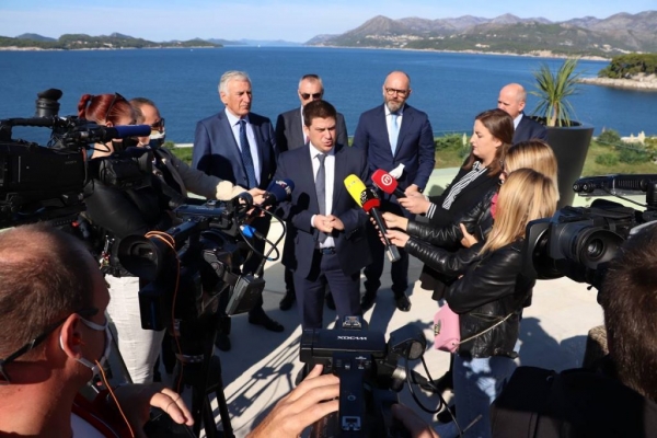 Ministar Butković na predstavljanju Studije izvodljivosti autoceste do Dubrovnika vrijedne oko devet milijardi kuna