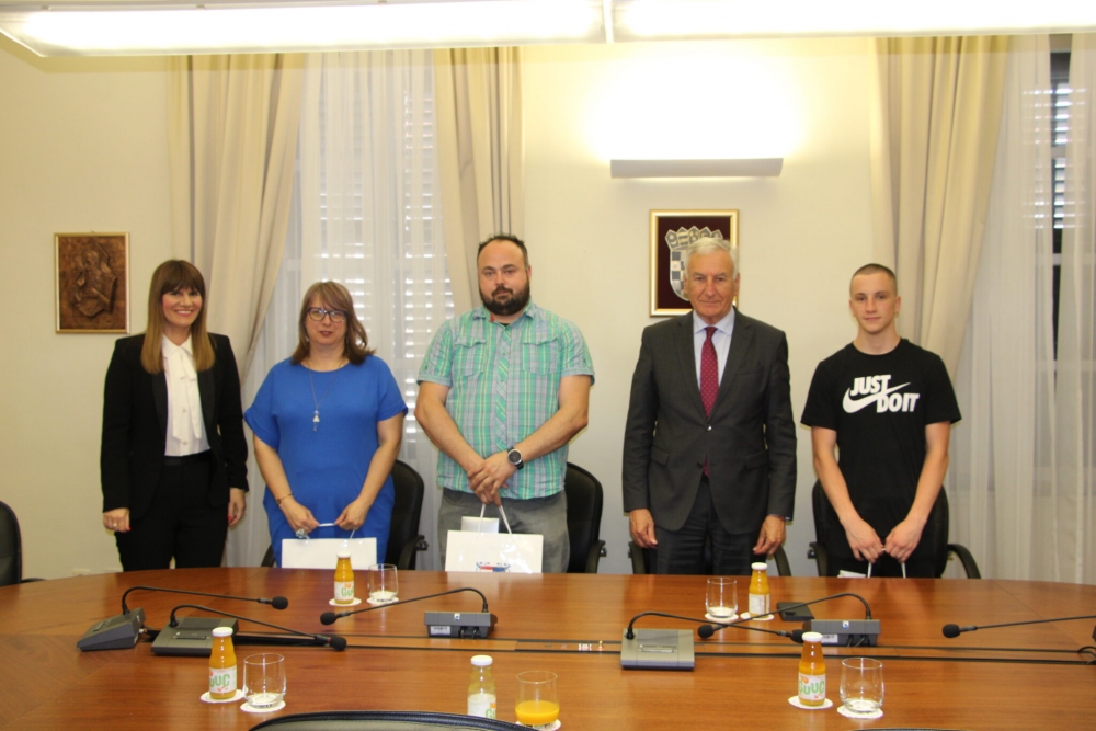 Dobitnici nagrade &lsquo;Faust Vrančić&rsquo; i uspje&scaron;ni mladi robotičar na prijemu u palači Ranjina