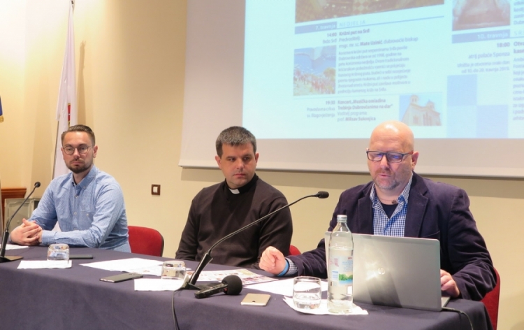 Dani kr&scaron;ćanske kulture; Knjiga o Stepincu, predavanje o kostima iz katedrale, koncerti...