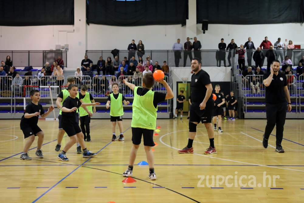 Upisi dječaka u dobi od 6-14 godina u &scaron;kolu rukometa RK Ardiaei Župa dubrovačka