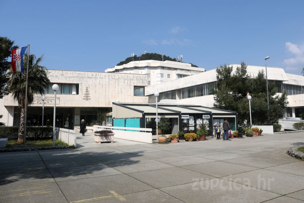 Županijski stožer CZ; Od jutros dva nova potvrđena slučaja, trenutno hospitalizirano 13 pacijenata