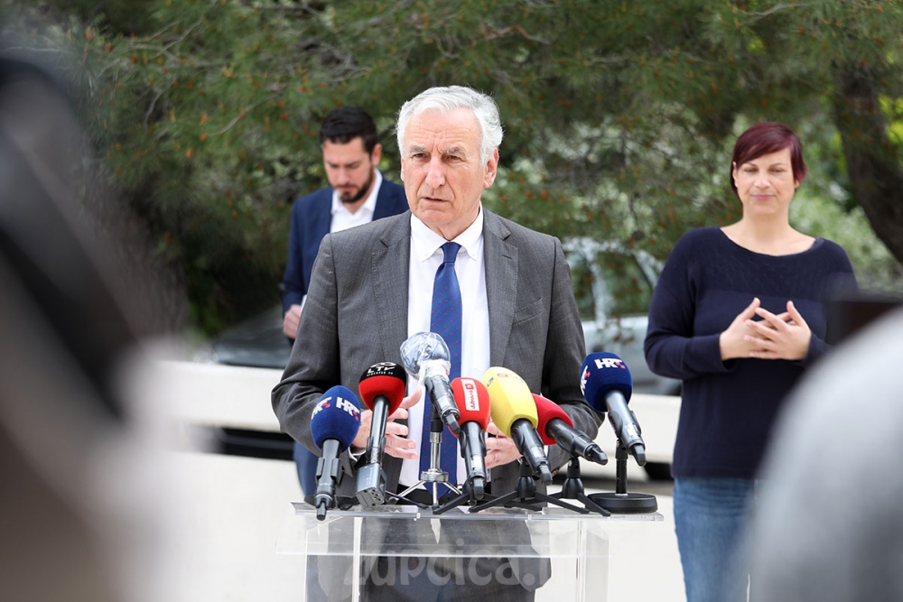 Dobroslavić od Stožera civilne za&scaron;tite RH traži uvođenje strožih mjera u cilju spa&scaron;avanja turističke sezone