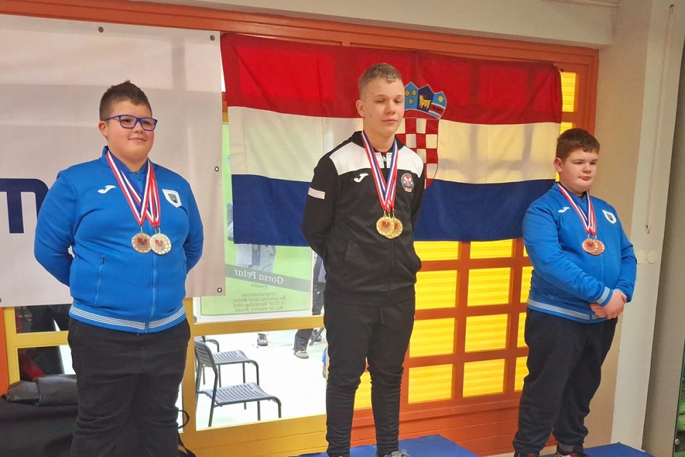 Tri prva mjesta župskog strijelca Marka Handabake na 4. Turniru Olimpijskih nada u disciplini pi&scaron;tolj