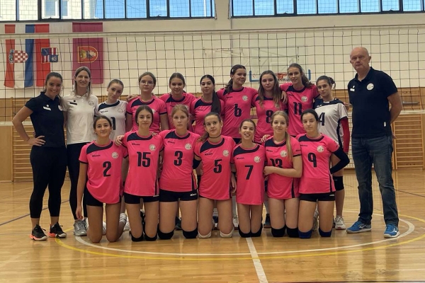 U dvorani na Mljekari odigran turnir u okviru dalmatinske 1. odbojka&scaron;ke lige za mlađe kadetkinje (FOTO)