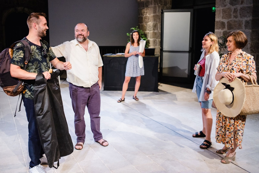 Dramski program 72. Igara; "Van sebe" premijerno izvedena u Lazaretima i na Komardi