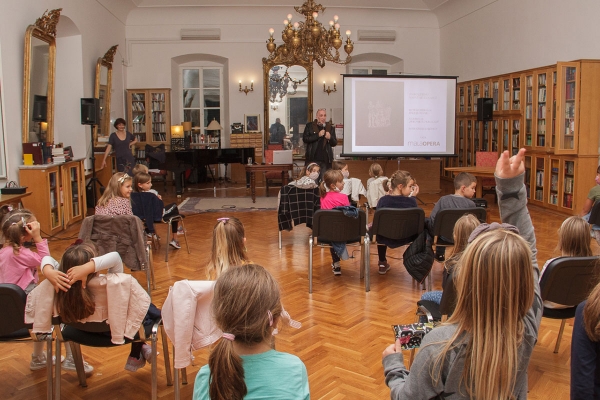 U sklopu programa Mjeseca hrvatske knjige; Najmlađa glazbena publika uživala u &ldquo;Ora&scaron;aru&rdquo;