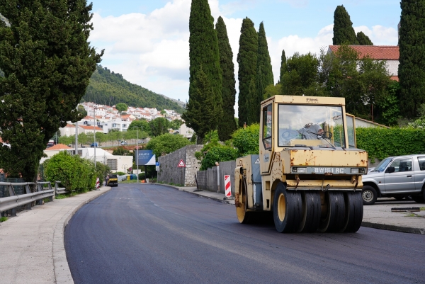 Sutra manje gužve po Gradu; Zavr&scaron;eno asfaltiranje Splitskog puta