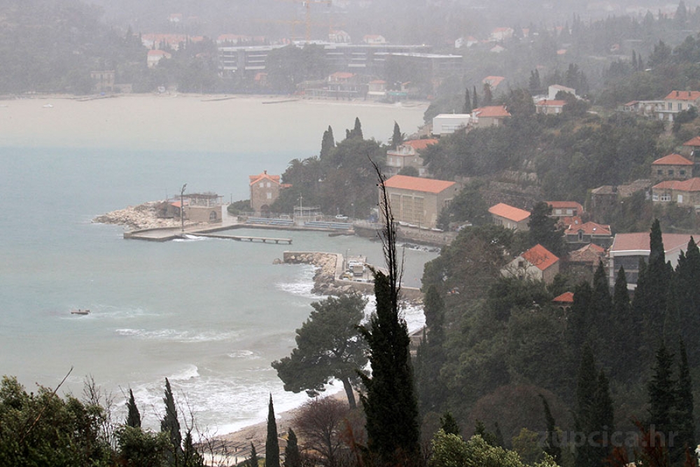 Meteoalarm - Narančasto upozorenje; Obilna ki&scaron;a, grmljavinsko nevrijeme, jako jugo povremeno i olujno